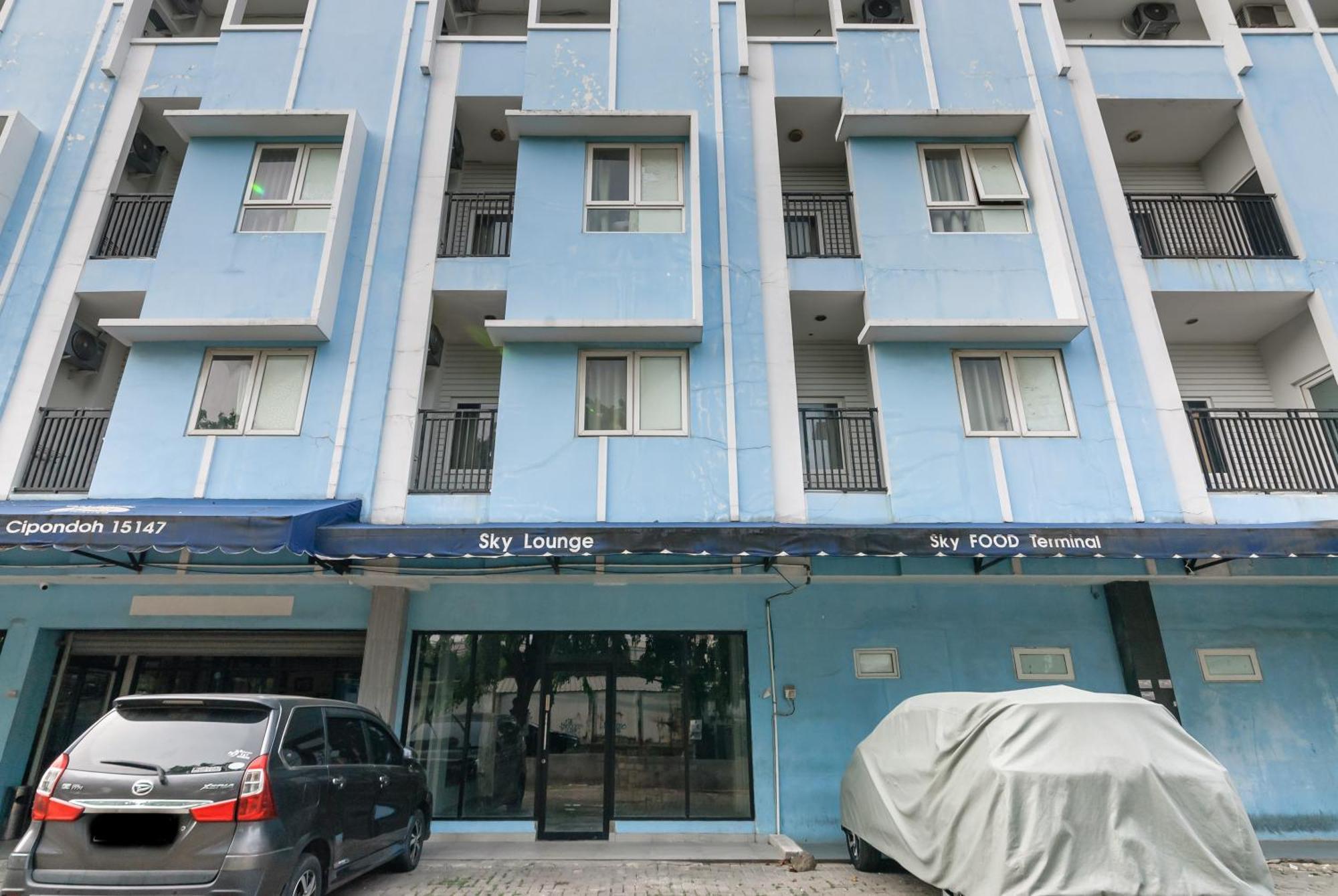 Reddoorz Near Mandaya Royal Hospital Puri Hotel Tangerang Exterior photo